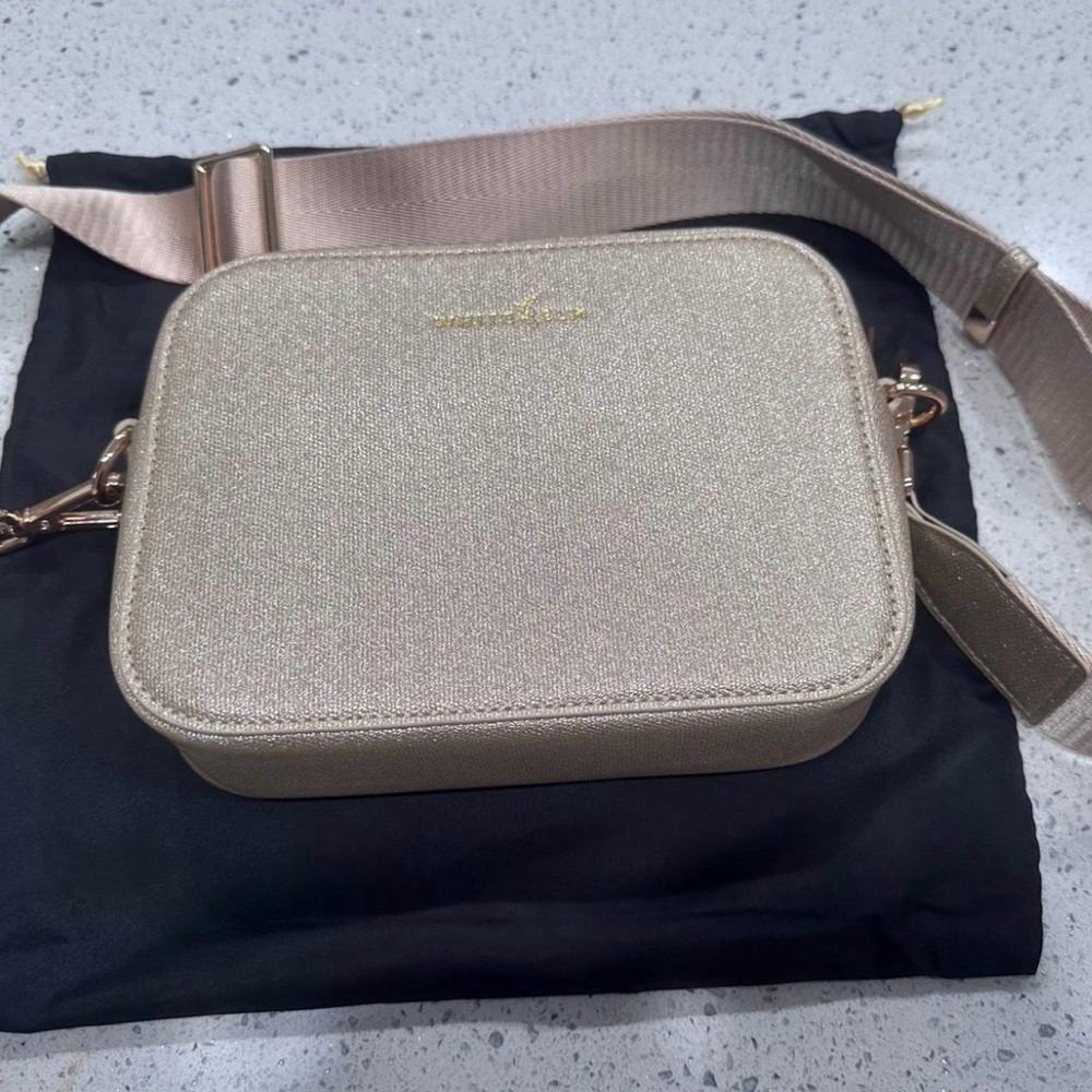 NWT White Elm Limited Edition Color Gold Sparkle Bexley with Dust bag - Picture 4 of 9